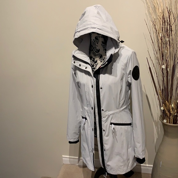 🆕🔥Pajar rain coat 🔥 - Picture 2 of 11